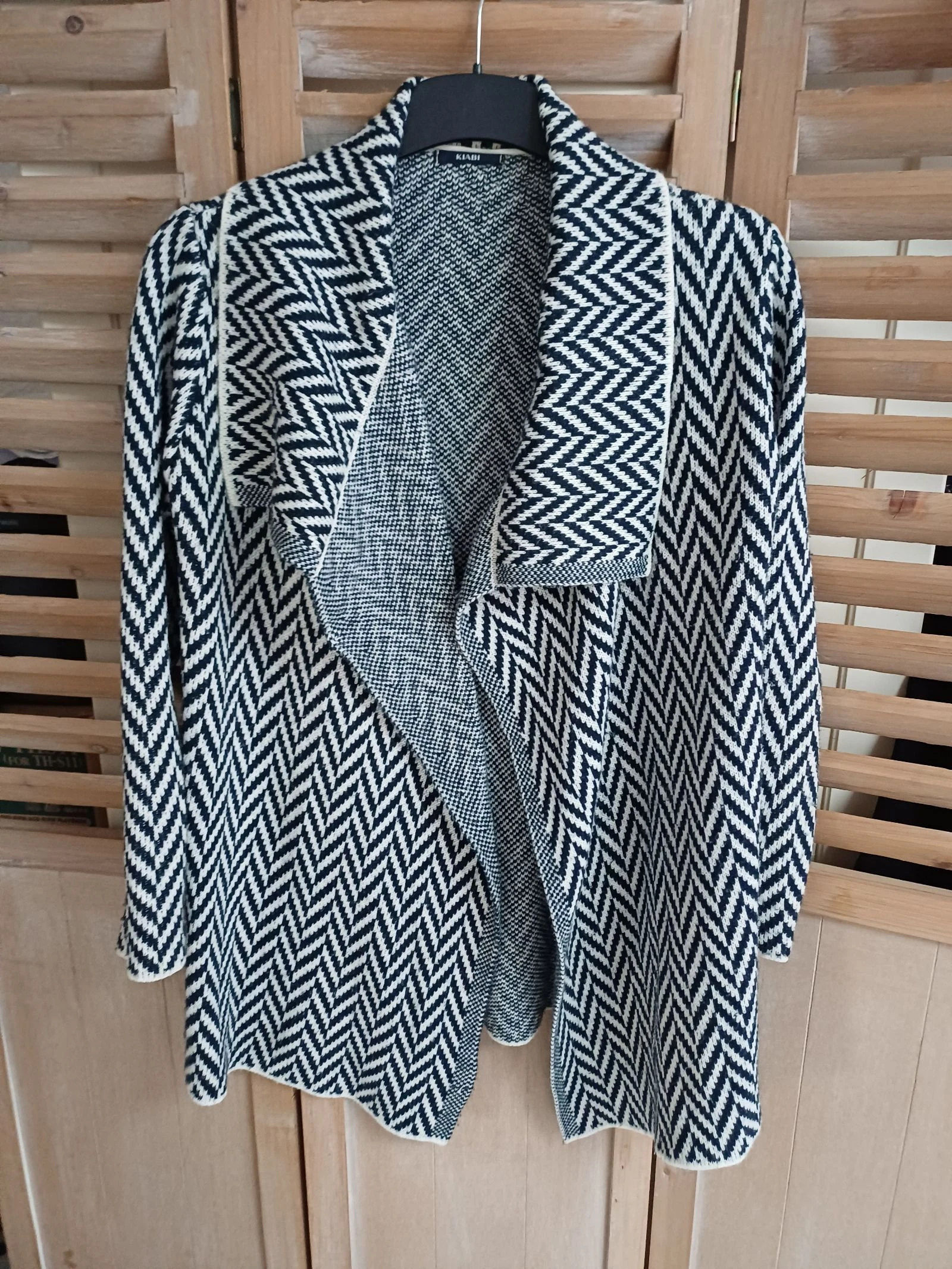 Cardigan branco e preto estilo tricotado - G/GG Kiabi – photo 2